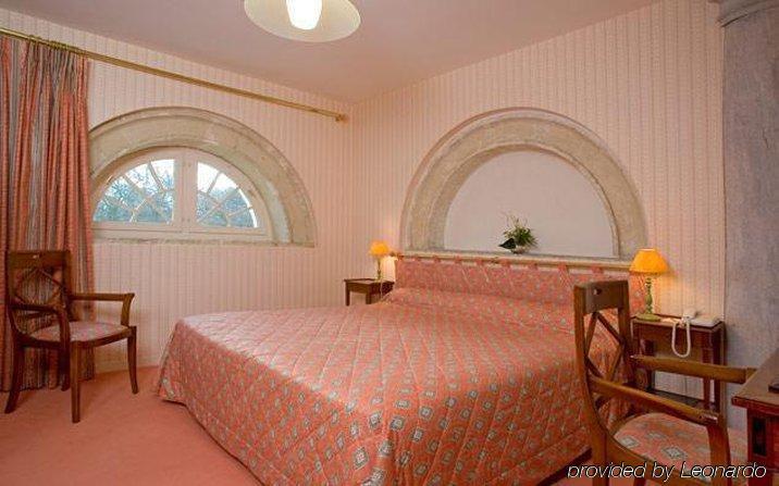 Chateau Golf Des Sept Tours Courcelles-de-Touraine Room photo
